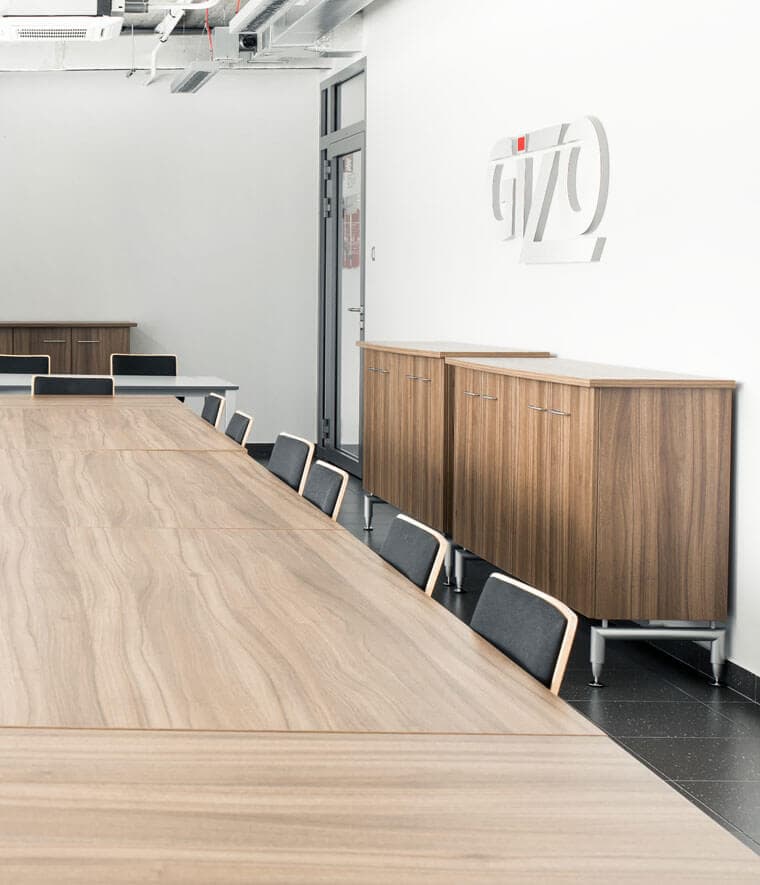 Szkolenia na wózki widłowe - tło